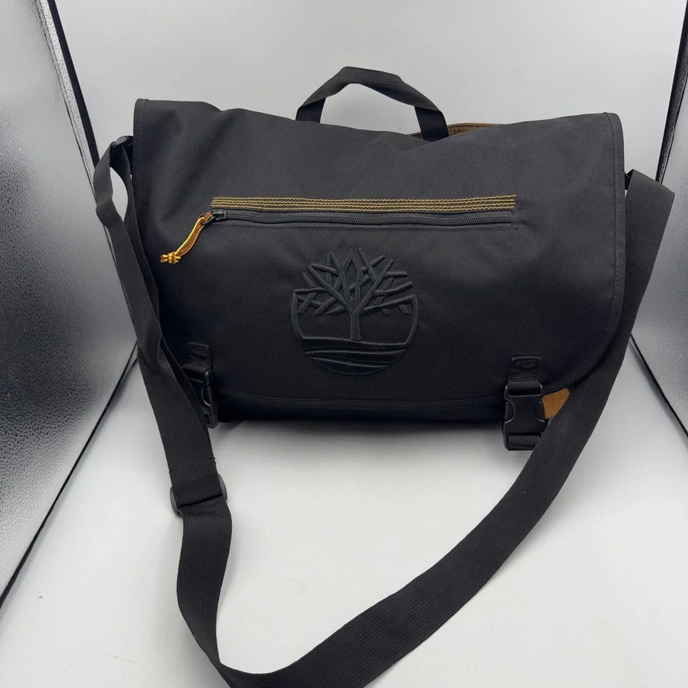 Timberland Messenger Bag Black Crossbody Y2K OS Laptop Commuter Travel Rugged